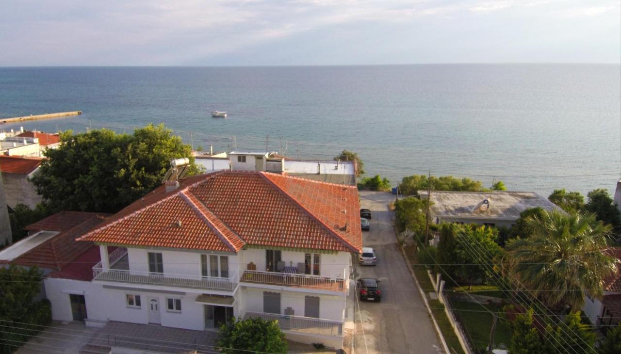 Seaside Apartments Nea Iraklia Exterior foto