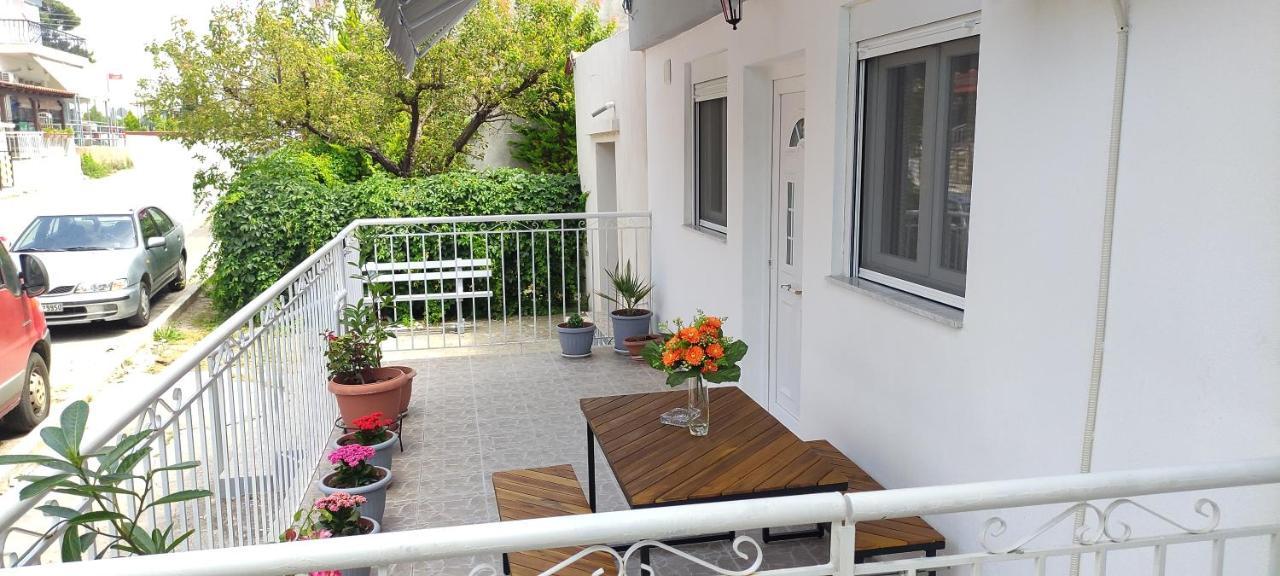 Seaside Apartments Nea Iraklia Exterior foto